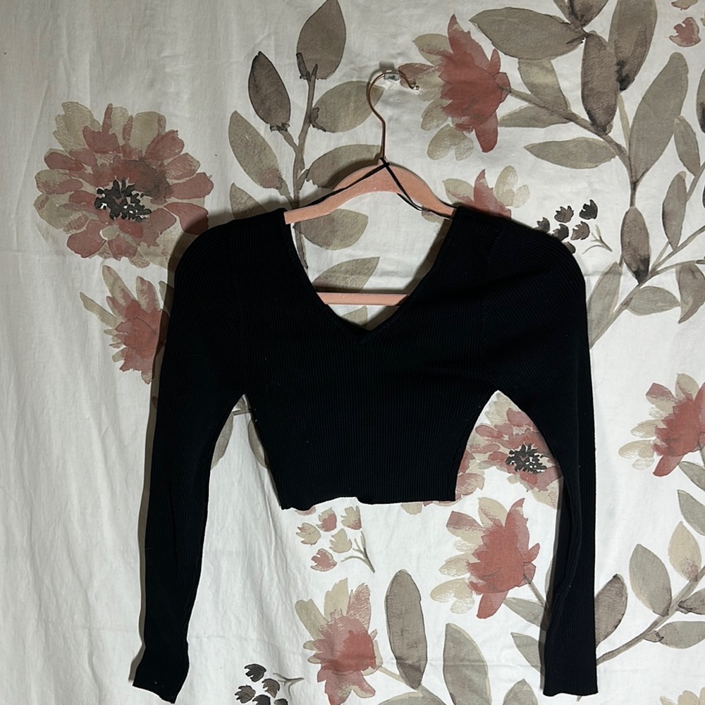 Love Tree Black Ribbed V-Neck Bodysuit